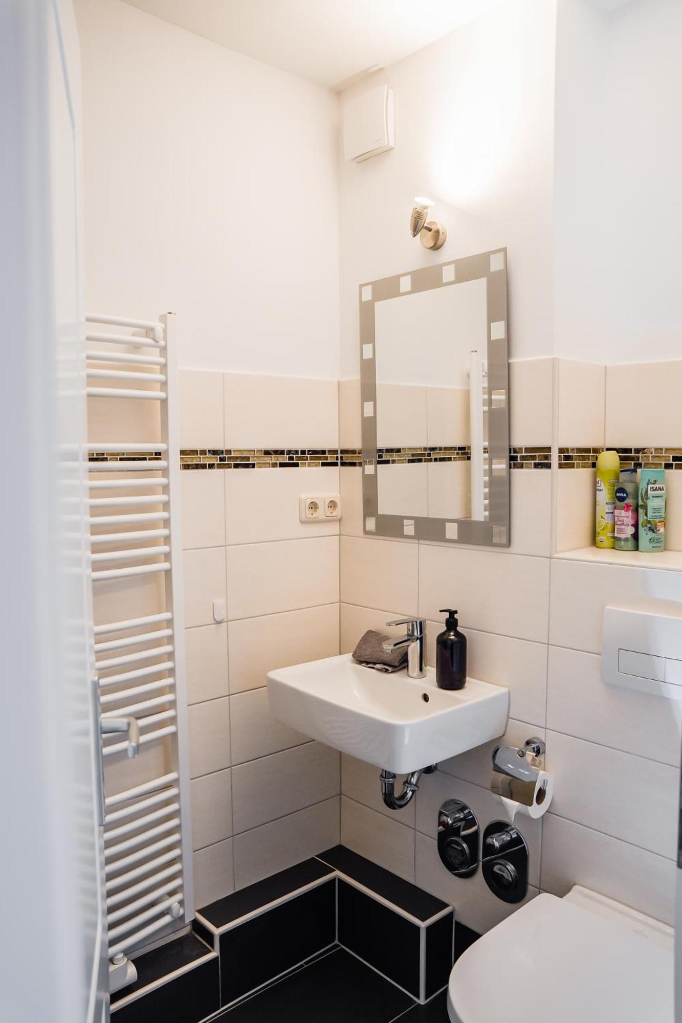 Cozy And Central Apartment Luebeck Zewnętrze zdjęcie